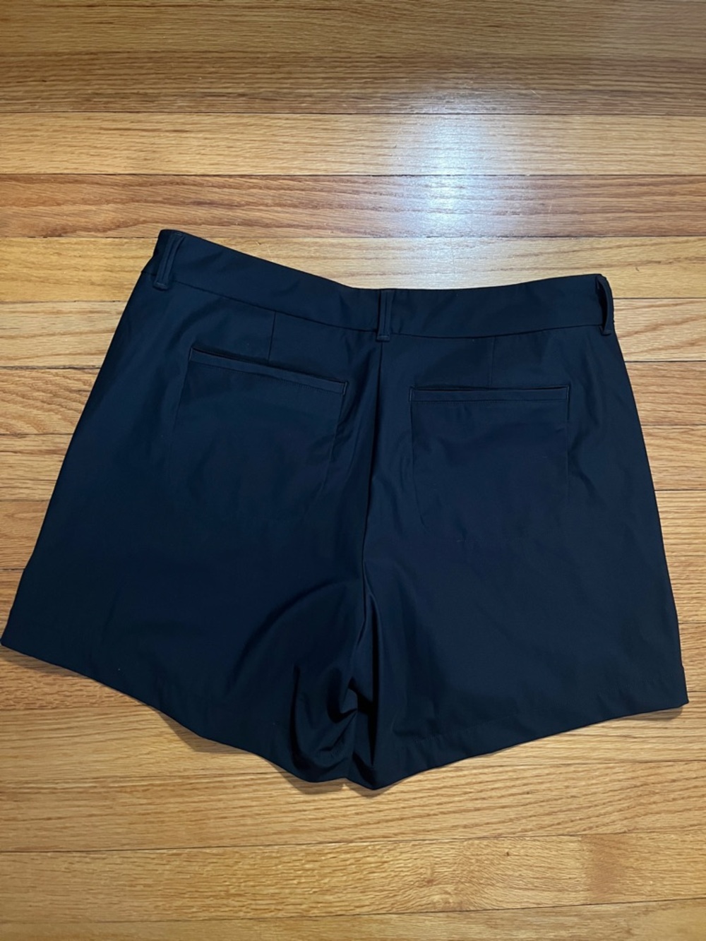 Spanx Sunshine Solutions Black Stretch Pull-On Shorts Size Large NWOT 6” Inseam - Picture 2 of 4